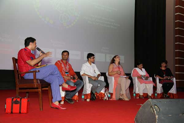 A glimpse of the panel discussion on Section 377. Source: mumbaiqueerfest.com, love