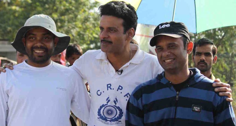 Soumendra Padhi (Extreme Right) with Manoj Bajpayee