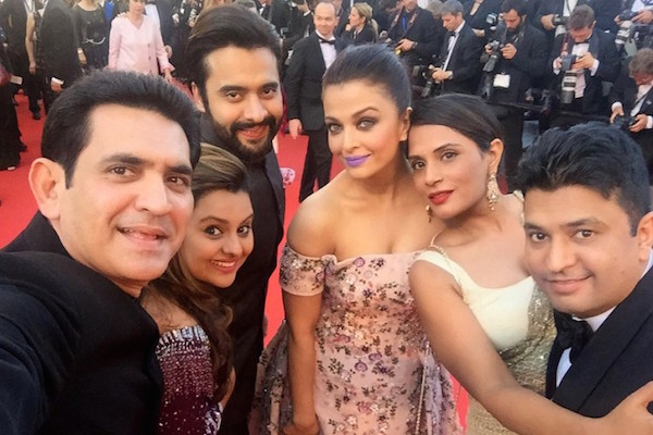 (L-R) Omung Kumar, Deepshikha Deshmukh, Jaccky Bhagnani, Aishwarya Rai Bachchan, Richa Chadha and Bhushan Kumar